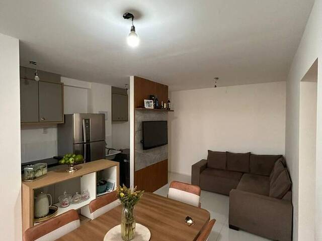 #16 - Apartamento para Venda em Goiânia - GO - 2