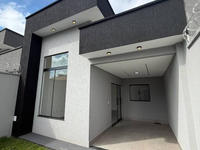 #3 - Casa para Venda em Goiânia - GO - 1