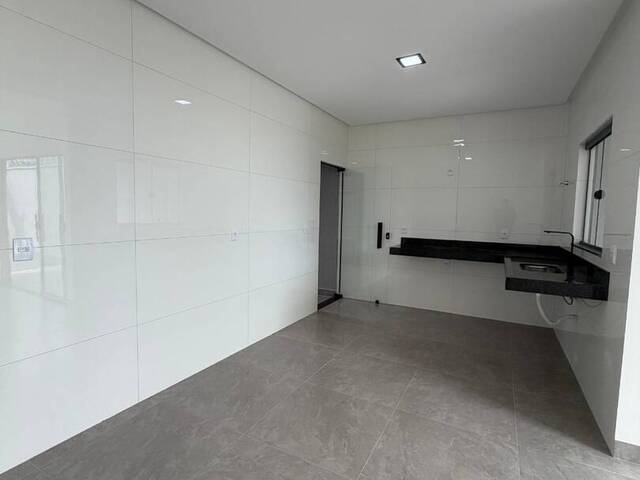 Casa para Venda em Goiânia - 4