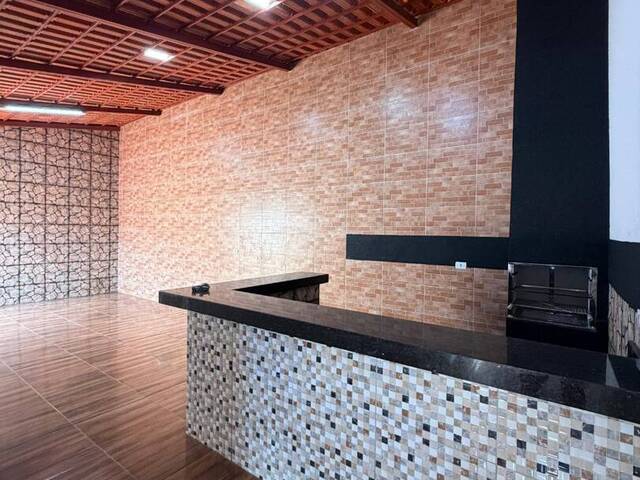 #4 - Casa em condomínio para Venda em Trindade - GO - 1