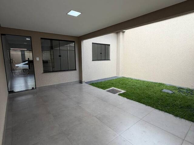 #5 - Casa para Venda em Goiânia - GO - 1