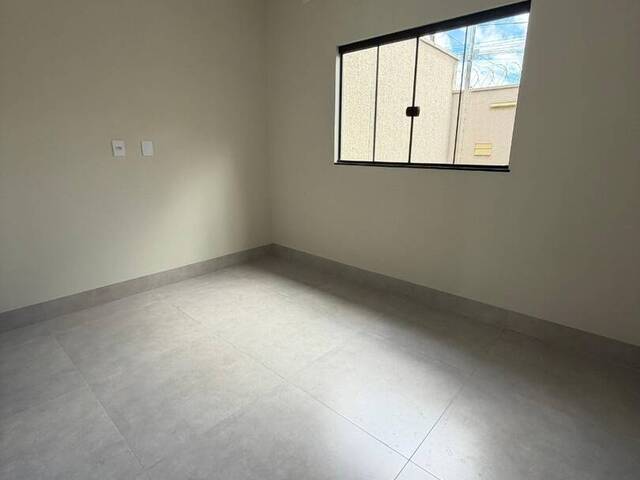 Casa para Venda em Goiânia - 5